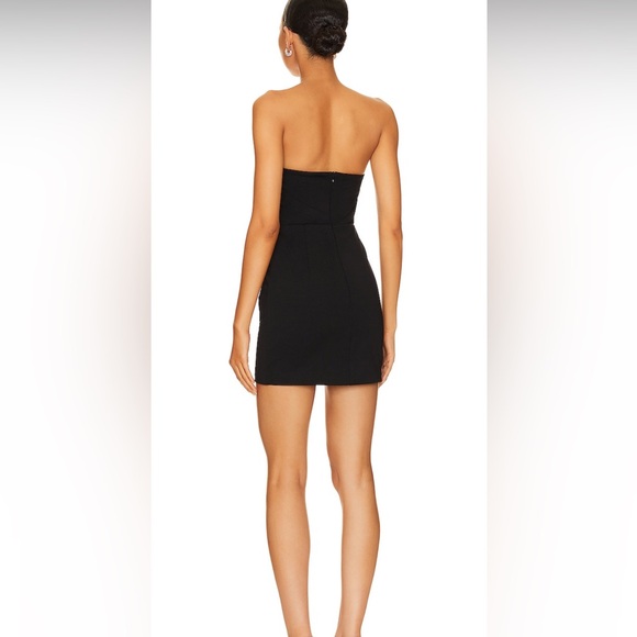 More to Come Kari mini dress size medium Great Condition! Only worn once! - Picture 2 of 3